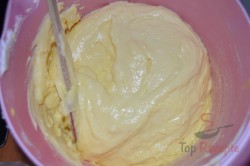 Zubereitung des Rezepts Geschmeidiger Quarkgugelhupf mit Pudding, schritt 2