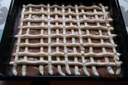 Zubereitung des Rezepts Kakao-Hefekuchen mit Quarkgitter – falscher Steppdeckenkuchen, schritt 4